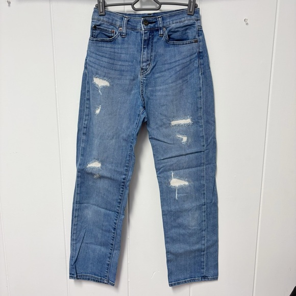 Uniqlo High Rise Boyfriend Dark Wash Jeans - Picture 2 of 9